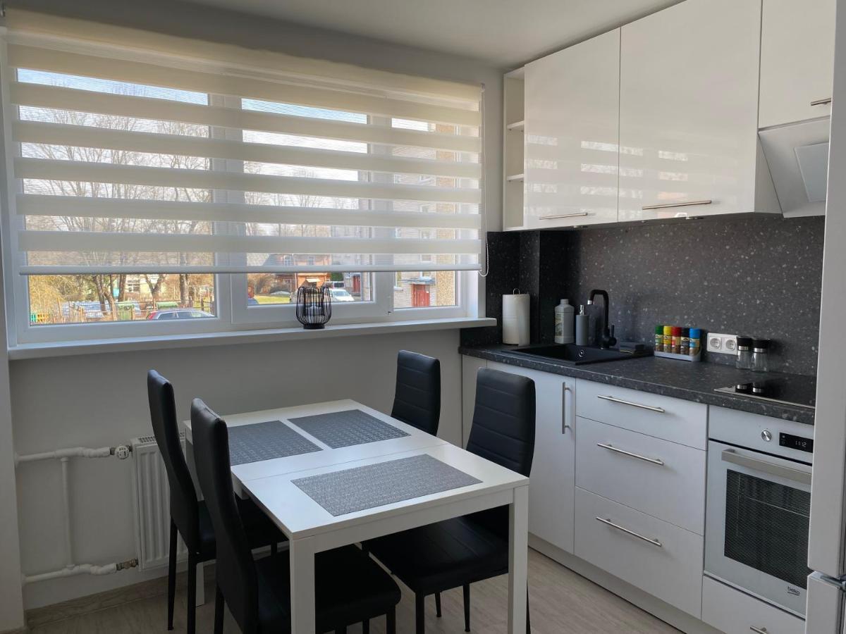 Centra Apartamenti Aluksne Ngoại thất bức ảnh